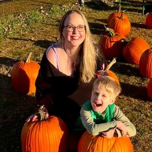 Meet your Posher, Rachel